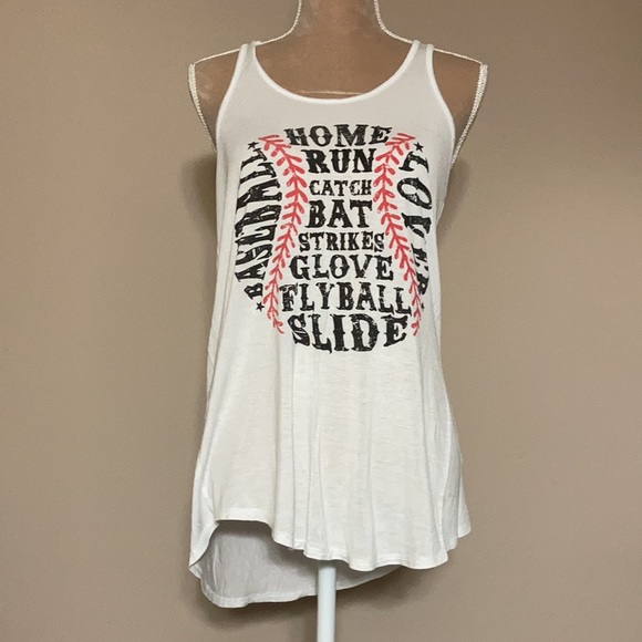 colorbear Tops - Calling all baseball moms. Size medium. Boutique tank top